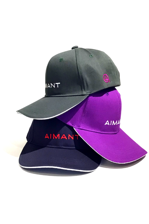 「AIMANT」ロゴ刺繍クラシックツイルキャップ(UNISEX)